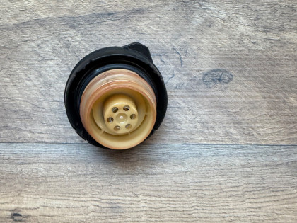 Пробка бензобака RE4