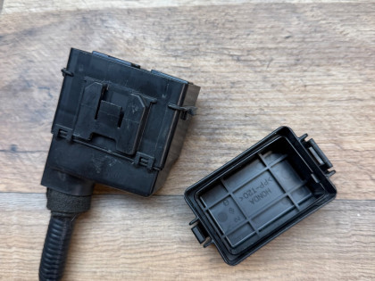 Блок предохранителей RE4