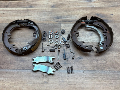 механизм стояночного тормоза ACV40