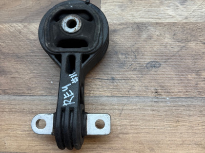 Подушка двс RE4