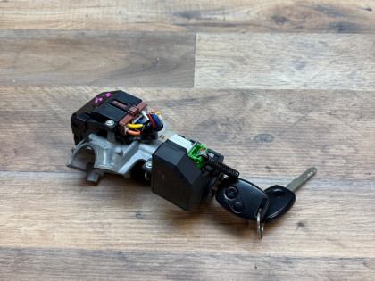 Замок зажигания RE4