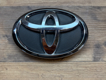 Эмблема ACV40