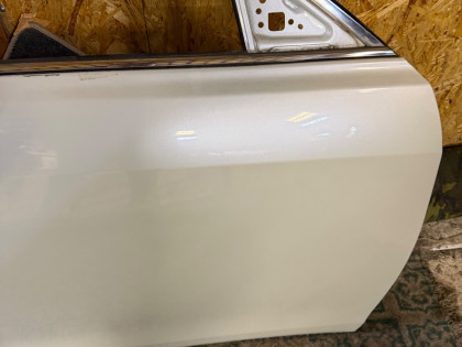 Дверь передняя правая ACV40