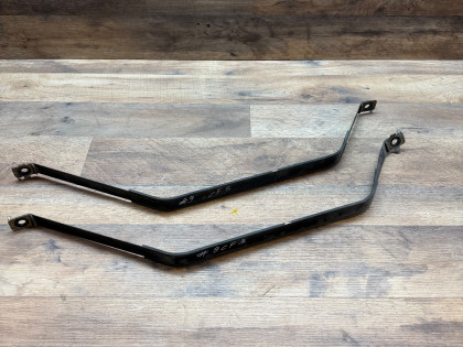 крепление бензобака CF3