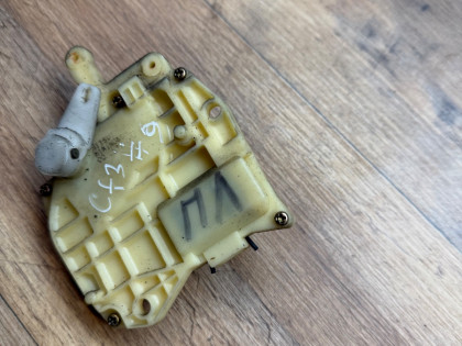 Замок двери передний левый CF3