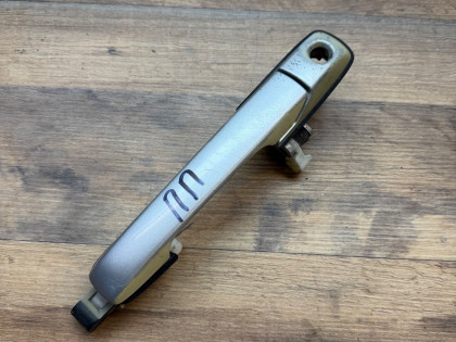 Ручка двери передняя правая CF3