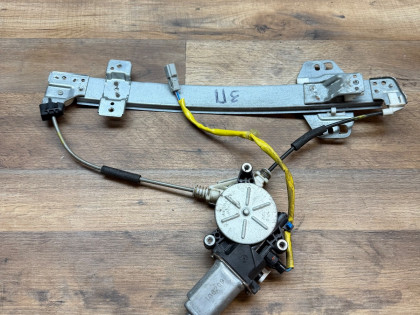 Стеклоподъемник задний правый CF3