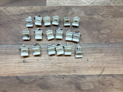 Клипсы порогов CF3