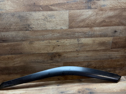 Ветровик левый CF3