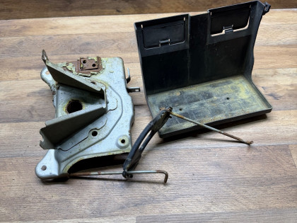 Крепление аккумулятора Подставка HONDA ACCORD CF3 2002