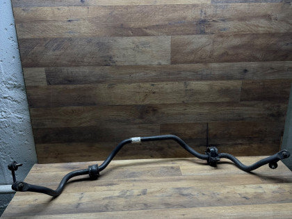 Стабилизатор передний