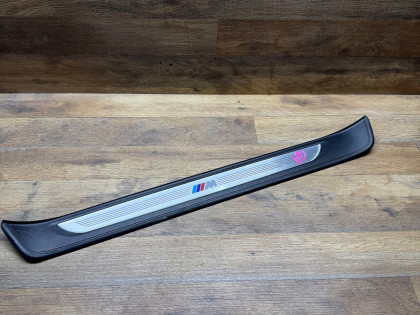 Накладка порога внутренняя BMW 3 2007 E90 51477907151 51477906897 5147963265 51477183109 BMW 3-SERIES
