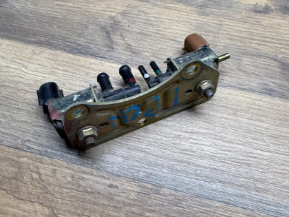 клапан вакумный соленоид MITSUBISHI AIRTREK OEM MR560900  MR507781 MR204853 CU2W 2002