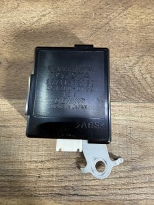 блок управления дверьми TOYOTA CAMRY OEM 8974133180 ACV30 2002