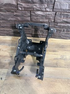 Крепление магнитофона 77105TL0E010 HONDA ACCORD