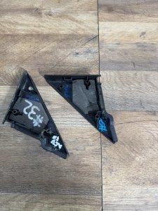 Треугольник двери уголок пара TOYOTA CAMRY ACV30 2004
