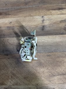 Замок двери задний правый HONDA ODYSSEY RA8 2002