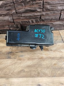 Блок предохранителей TOYOTA CAMRY ACV30 2004