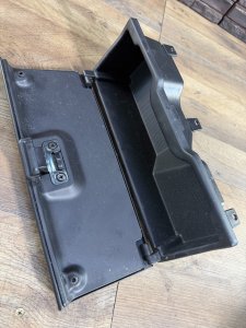 Бардачок задний правый 84620-S7A-003 HONDA STREAM