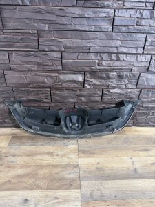Решетка радиатора HONDA ODYSSEY RA6 RA7 RA8 RA9 2002