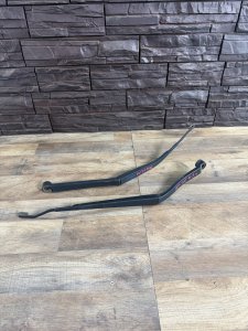 поводки дворников пара TOYOTA CAMRY