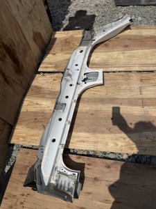 ПОРОГ КУЗОВНОЙ левый TOYOTA CAMRY ACV30 2002