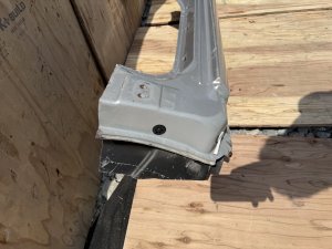 ПОРОГ КУЗОВНОЙ левый MAZDA AXELA BK5P 2007