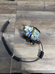 Замок багажника HONDA STREAM RN1 2002