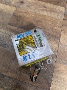 Блок SRS TOYOTA CAMRY OEM 8917033240 ACV30 2002