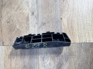 Крепление переднего бампера правое HONDA ACCORD