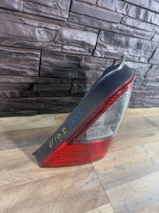 Фонарь задний правый HONDA ODYSSEY RA6 RA7 RA8 RA9 2002