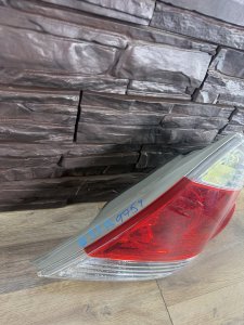 Фонарь задний правый TOYOTA CAMRY ACV30 2004