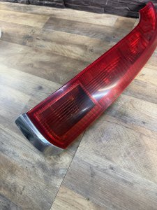 Фонарь задний правый HONDA STREAM RN1 2002