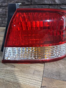 Фонарь задний правый HONDA ACCORD CF3 CF4 CF5 CL1 CL3 2000