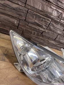 Фара правая TOYOTA CAMRY ACV30 2004