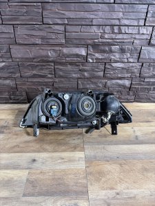 Фара правая HONDA MDX YD1 2004