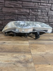 Фара правая HONDA ODYSSEY RA6 RA7 RA8 RA9 2000