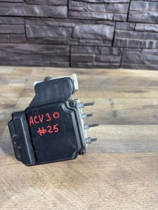 Блок ABS 4451033090 TOYOTA CAMRY
