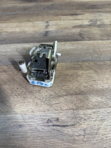Замок двери задний левый HONDA ODYSSEY RA6 RA7 RA8 RA9 2002