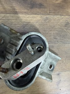 Трубка кондиционера HONDA MDX OEM 80323-S3V-A02 YD1 2004