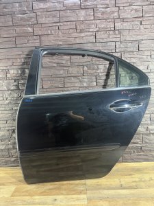 Дверь задняя левая HONDA LEGEND