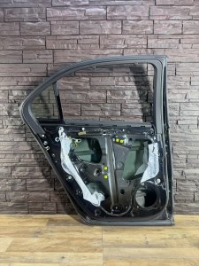 Дверь задняя левая HONDA LEGEND KB2 2012