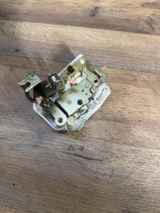 Замок двери задний правый HONDA ODYSSEY RA6 2000