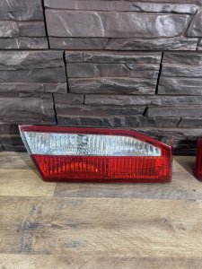 Фонарь задний в крышку багажника рест HONDA TORNEO CF3 CF4 CF5 CL1 CL3 2000
