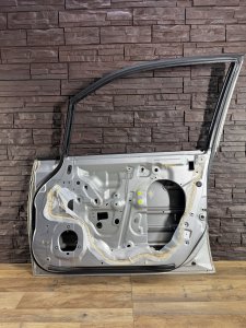 Дверь передняя правая HONDA ODYSSEY RA6 RA7 RA8 RA9 2000