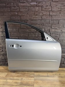 Дверь передняя правая MAZDA AXELA