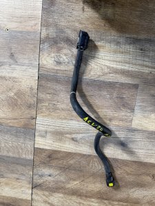 трубка топливная TOYOTA CAMRY OEM 23901-28130 23901-28210 ACV30 2004
