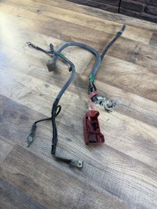 Клеммы аккумулятора комплект 23901-28130 23901-28210 TOYOTA CAMRY