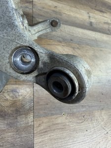 Цапфа задняя правая HONDA ACCORD OEM 45255-SEA-000 52210-SEA-E03 CL7 CL9 2006