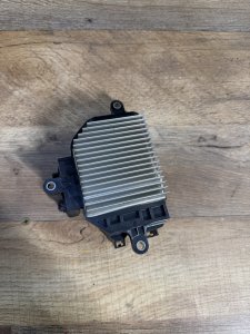 блок управления вентилятором 4993003260 HONDA LEGEND